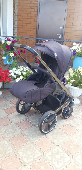 Детская коляска.