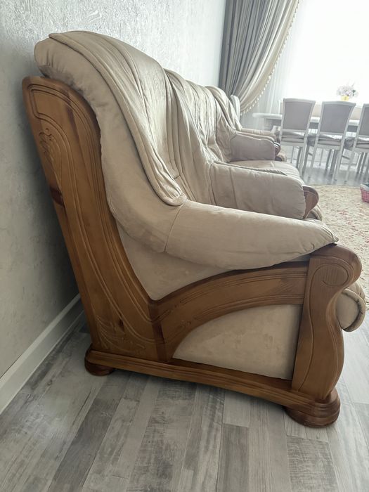 Диван и 2 кресла