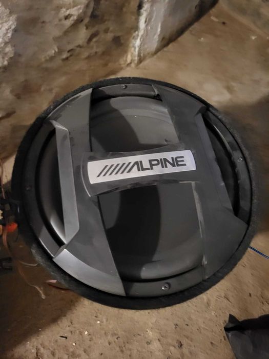Vând subwoofer alpin si amplificator pioner