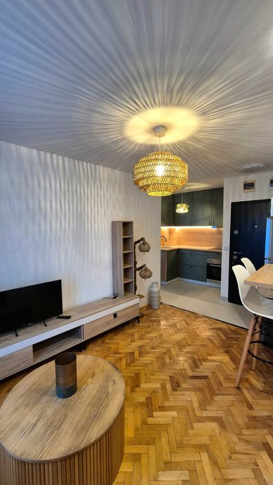 Proprietar ofer spre inchiriere apartament cu doua camere