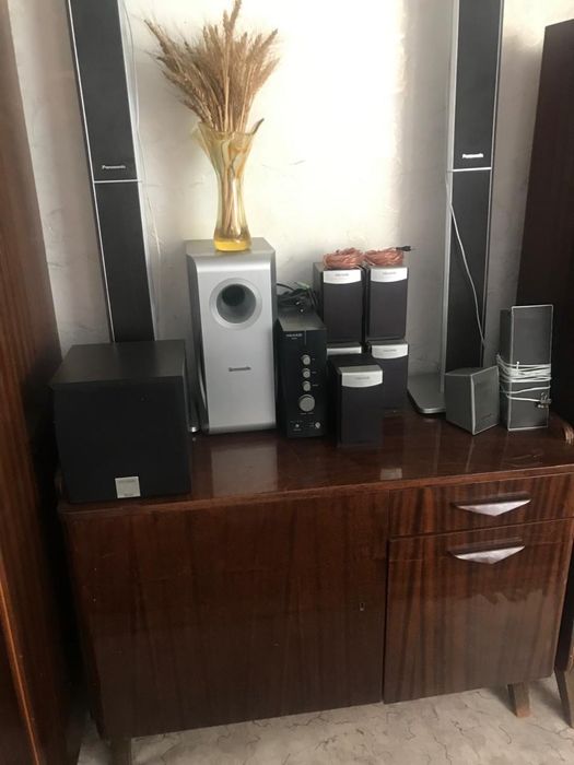 Калонка Panasonic сатылады.