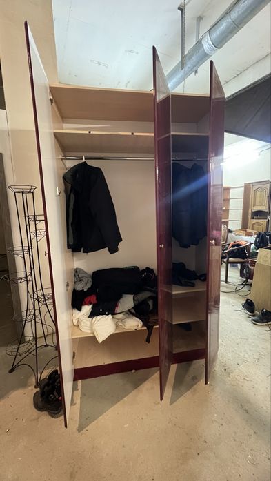 Срочно  продам Шифонер доя дома офиса