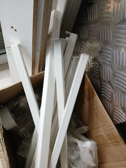 Металлический стеллаж