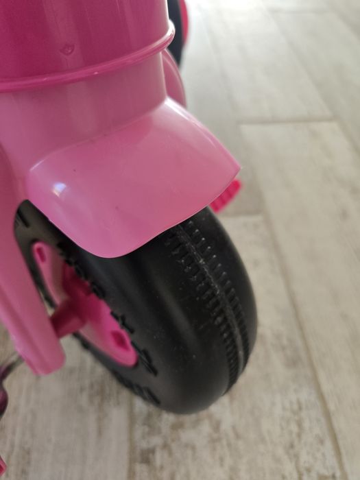 Tricicleta Dolu NOUA, pentru copii mici