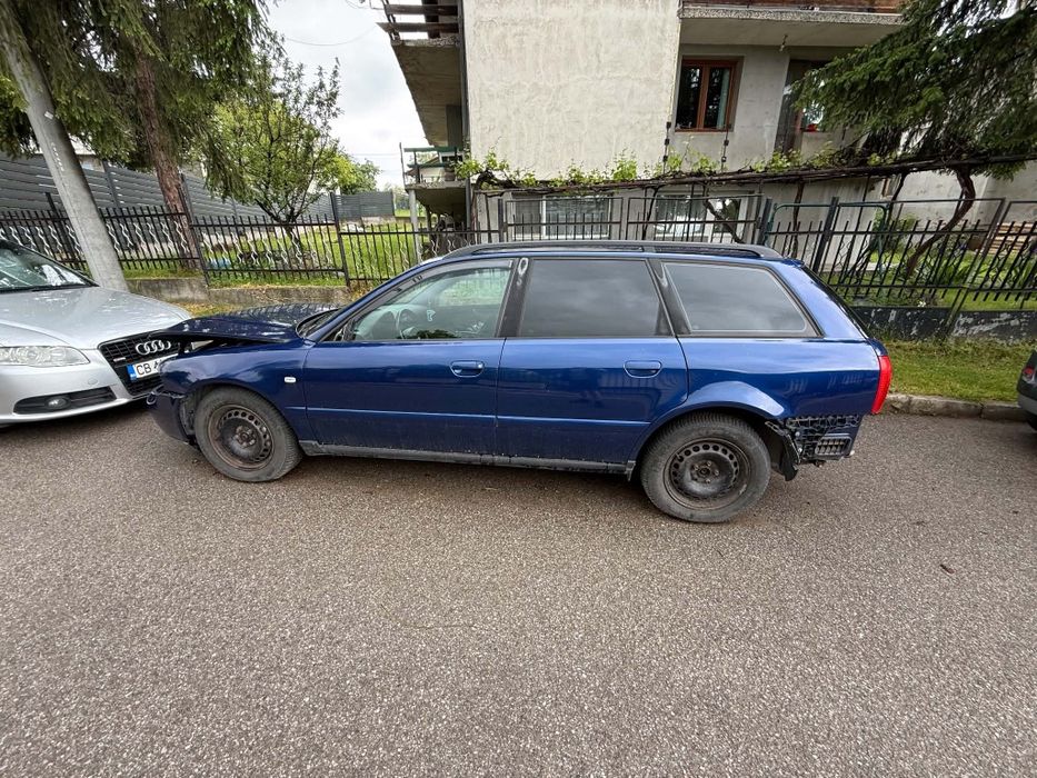 Audi A4 1.8T 150 к.с., 1999 г. фейслифт – на части