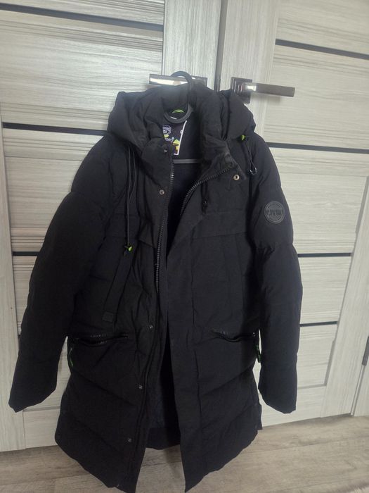 Продам пуховик на мальчика