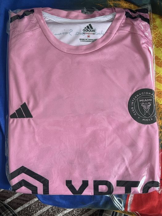 Футболни тениски