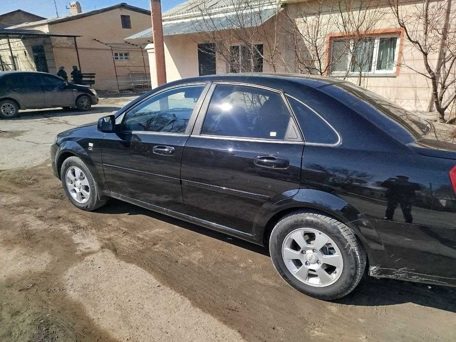 Қора жентра автомат каробка (без люк) сотилади