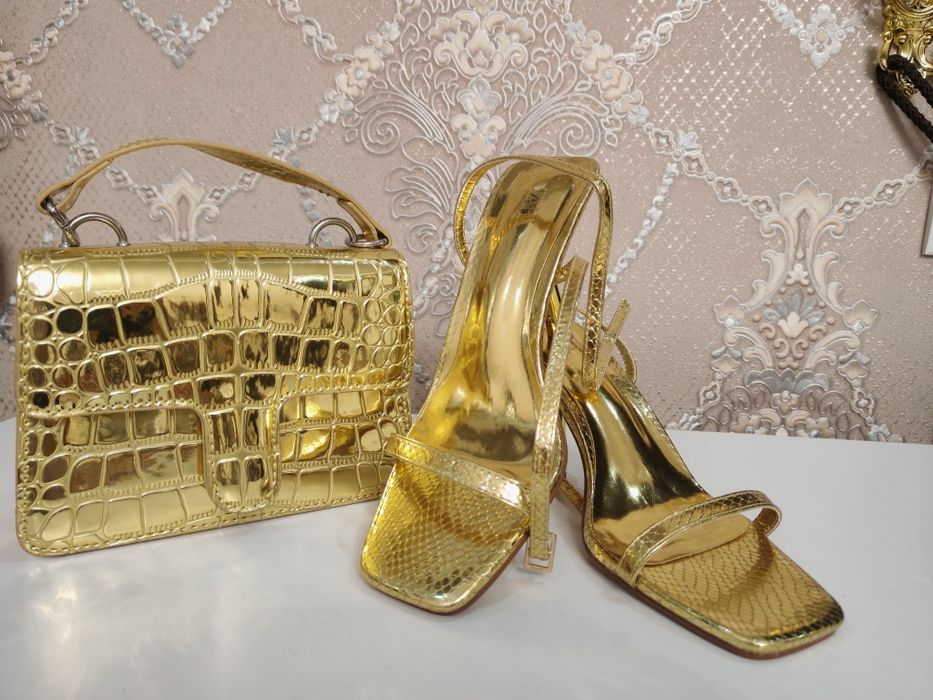 Туфли женские Zara