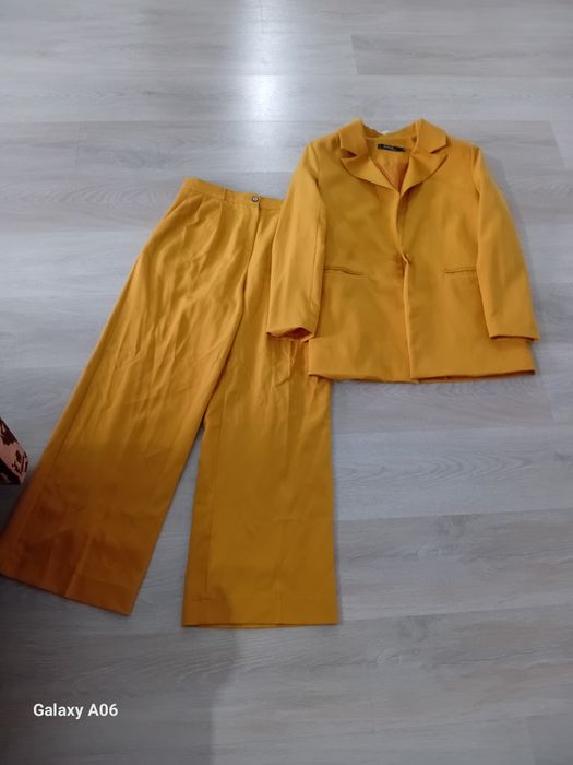 Продам женские одежды