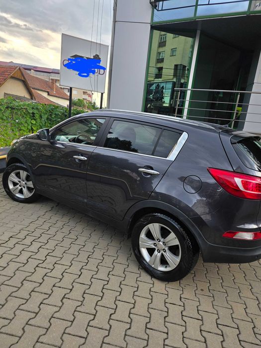 KIA Sportage 2011 — imagine 3