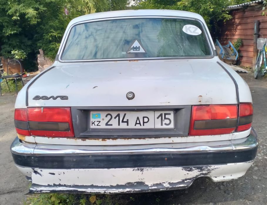 Автомобиль ГАЗ 31105