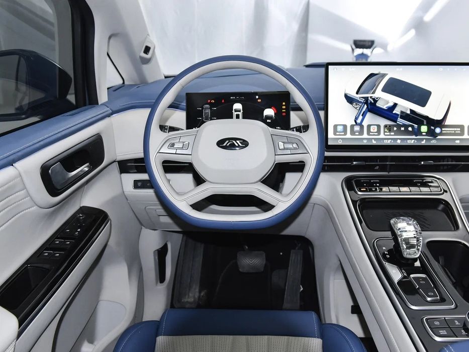 Jac RF 8 premium class miniven