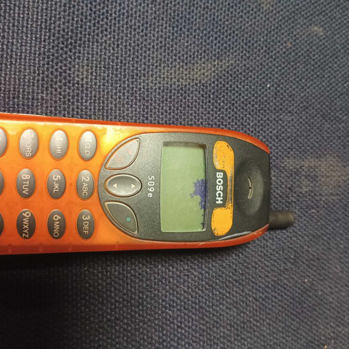 Стари  телефони  пишеща машина