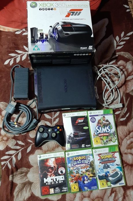 Xbox 360 Ediție Limitată Forza Motorsport 3 (250GB) + Cutie + 5 Jocuri