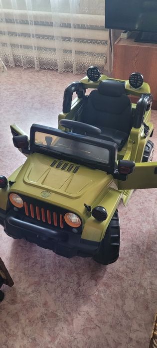 Машина детская Jeep