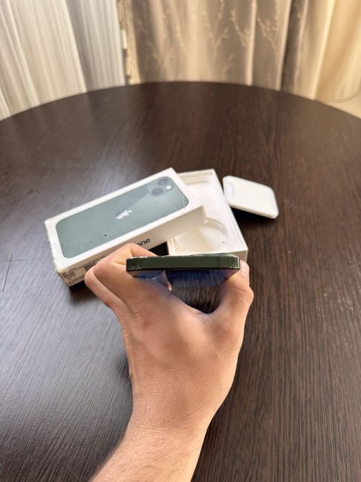 В продаже айфон 13