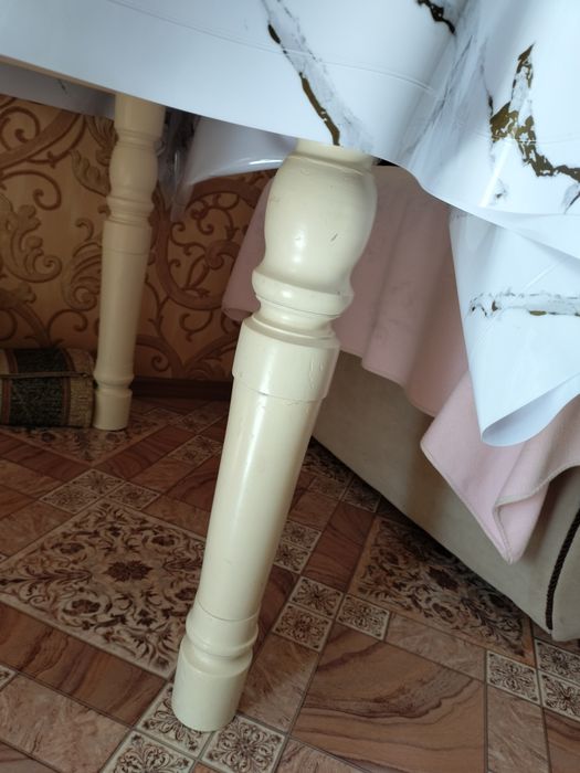 Продается стол в отличном состоянии