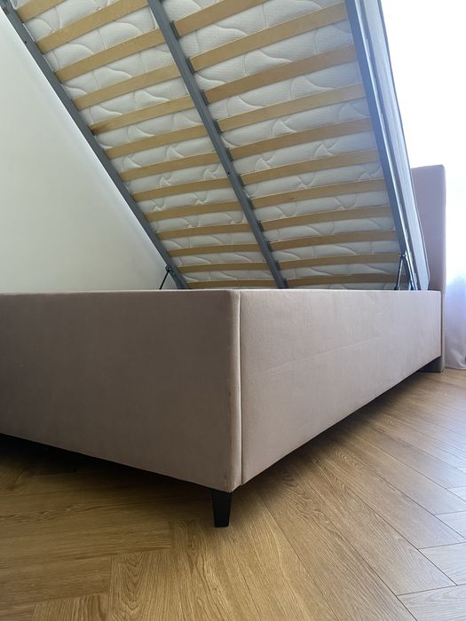 Кровать Mebel.k с матрасом от Askona