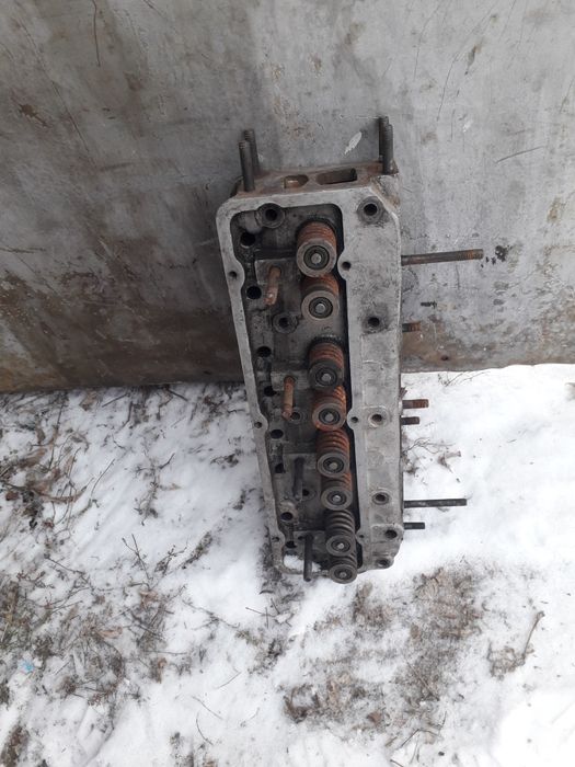 Продам головку с 414 двигателя