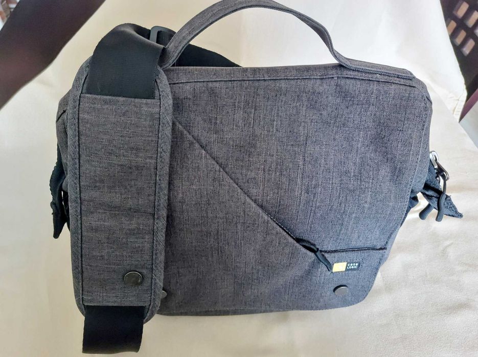 Чанта за фотоапарат и Ipad Case Logic Reflexion Camera Bag