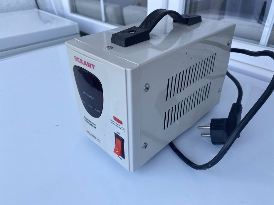 Стабилизаторы напрожения