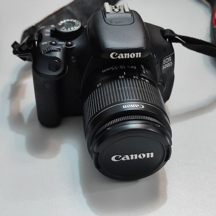 Фотоаппарат Canon EOS600D