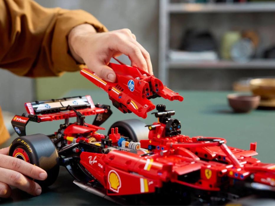 Lego Ferrari SF-24