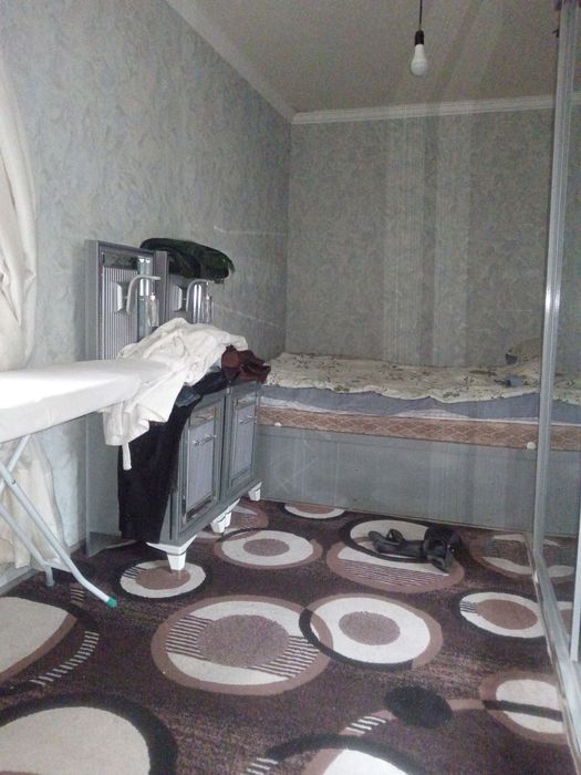 Чирчик шахар 3 м/р 2х Нархи 32.000$ Бош толов ва паспорт бн Ипотека