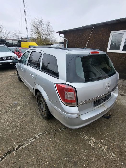 Dezmembram/Piese Opel Astra H breack 2005 1.8 benzina