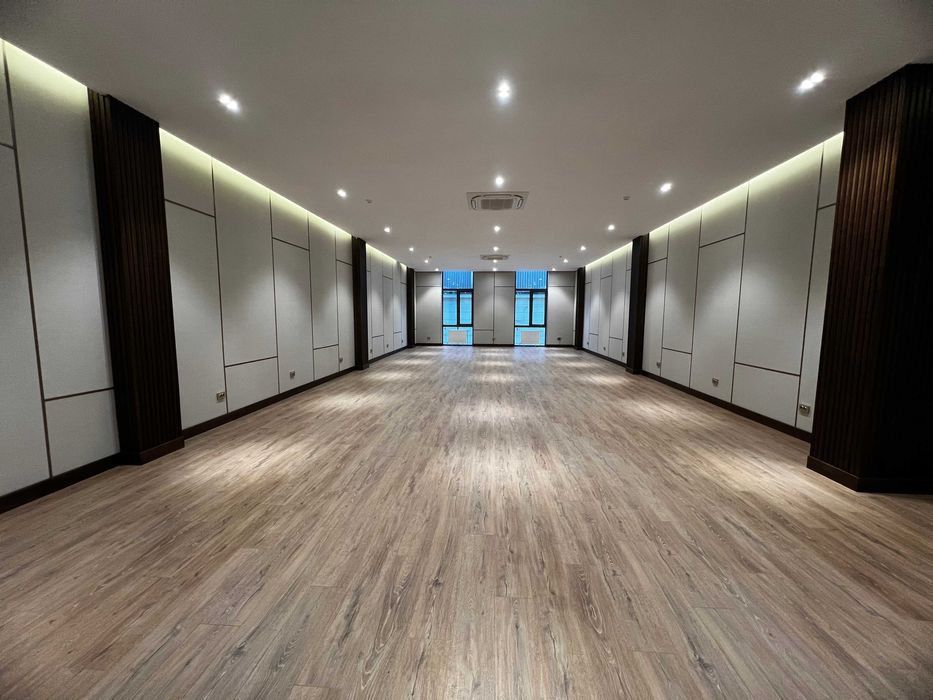 Просторные офисы в Бадамзаре,БЦ Massimo—парковка и фитнес в здании(55)