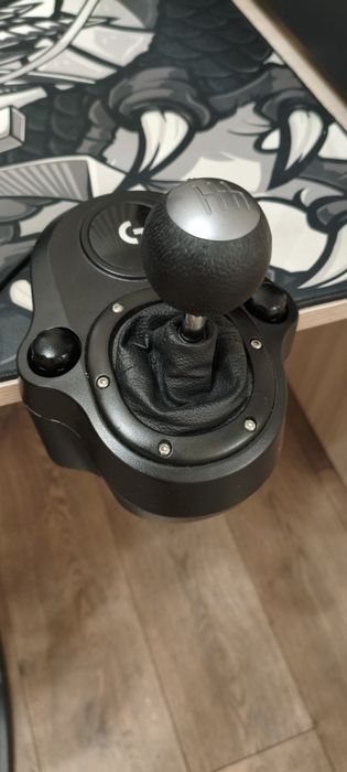 Игровой руль Logitech G29