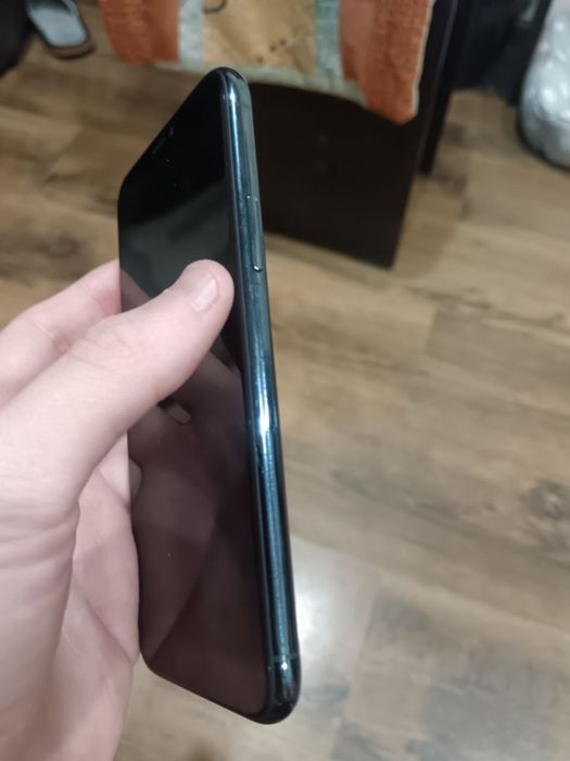 айфон 11 про.