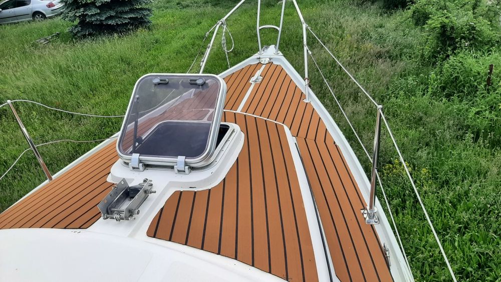 Velier Rebell L=7,6m; l=2.45m