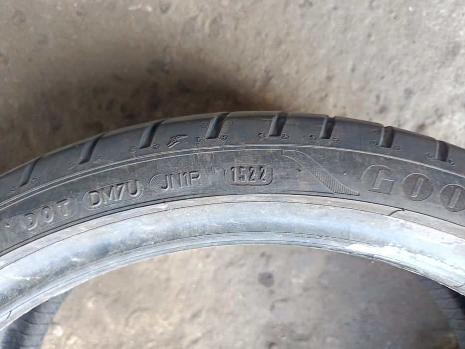 Летни гуми -2022г-20цола-245/35-1бр.-200лв."GOOD YEAR"-рънфлат