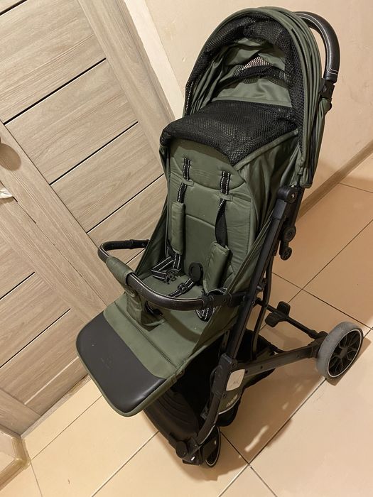 Срочно продается коляска детская