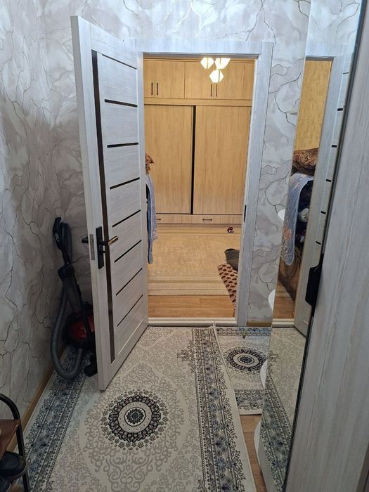 NAVOIY shahrida navoiy kuchasida 2 xona uymiz sotiladi arzon narxda