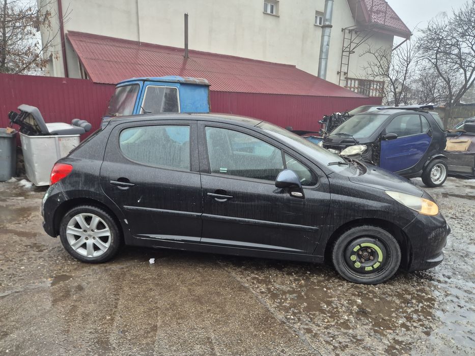 Vand motor 1.6 tdci pentru peugeot  ,207 ,  stare foarte buna.!