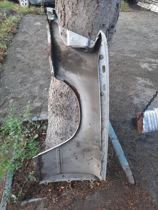 Продам запчасти на мерседес 124