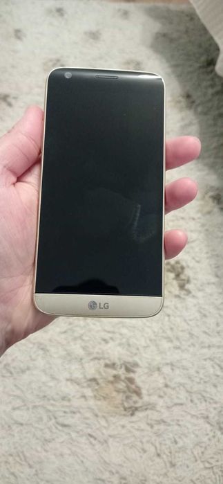 Телефон LG G5 - Отлично външно състояние