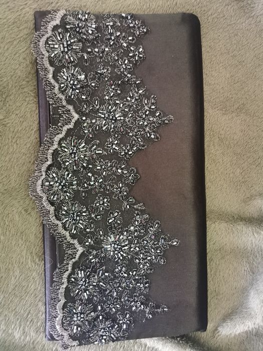 Стилна Дизайнерска Рокля.