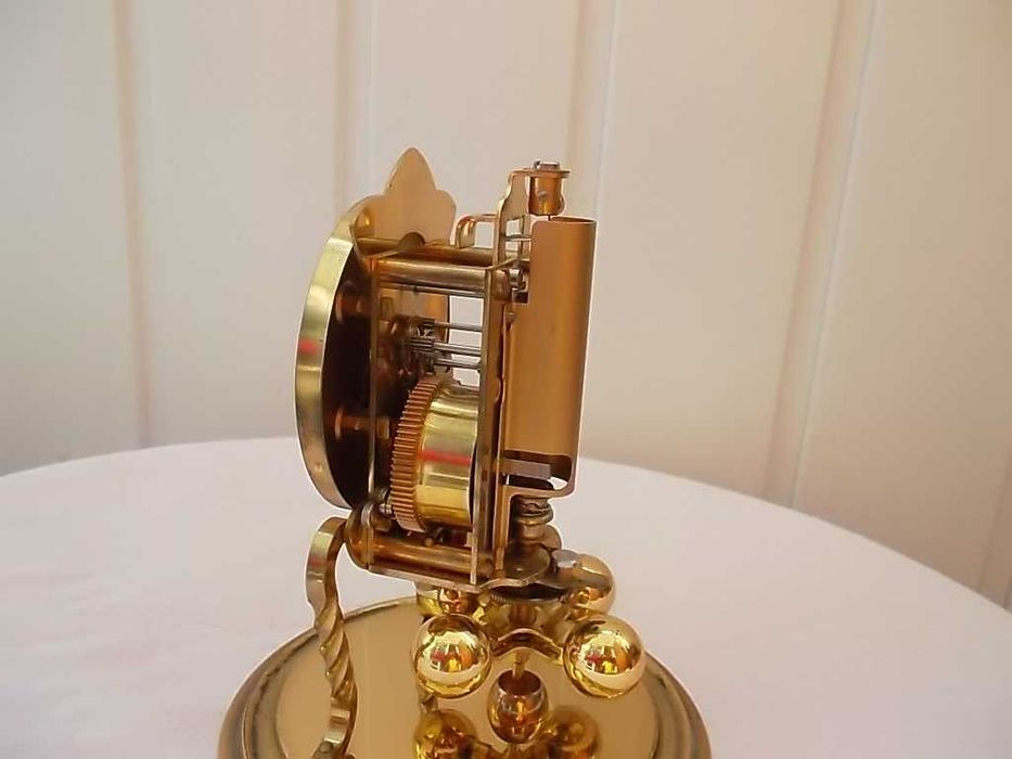 Ceas vechi aniversar,pendul cu fir torsiune