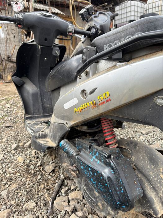 vand scutere:125,50cm3