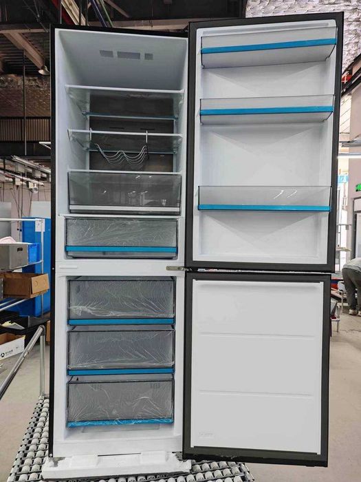 Холодильник Ziffler FRF-400BFDI No Frost Inverter MetalCooling