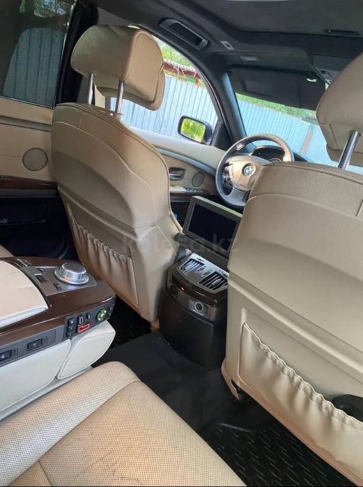 Бмв bmw 750 в отличном состоянии