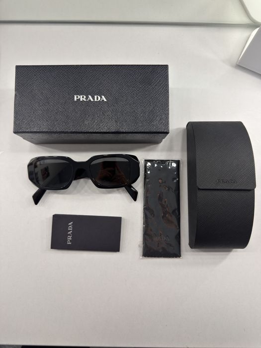 Оригинални Слънчеви очила Prada
