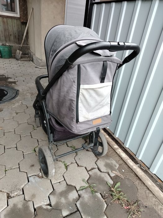 Продам коляску срочно