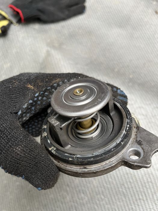 Запчасти mercedes benz w210