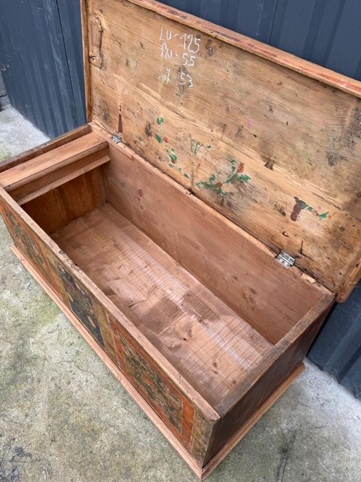 Lada de zestre pictata