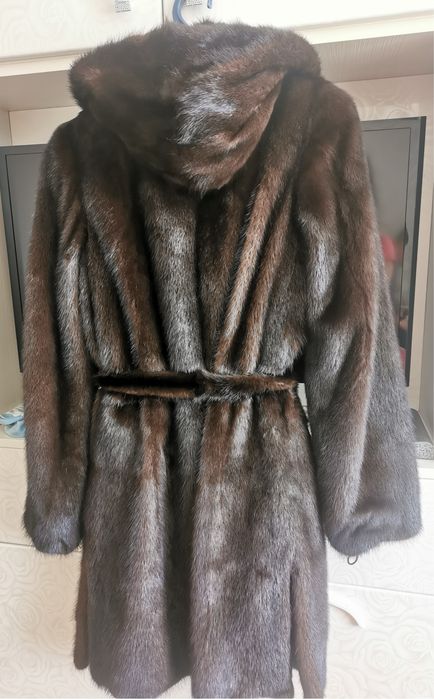 Шуба норковая с капюшоном